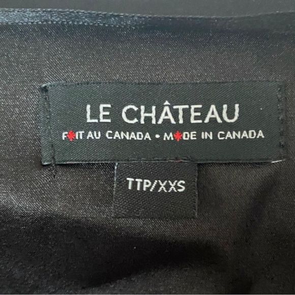 Le Château: Cropped Elbow Sleeve Length Shrug - Picture 5 of 6